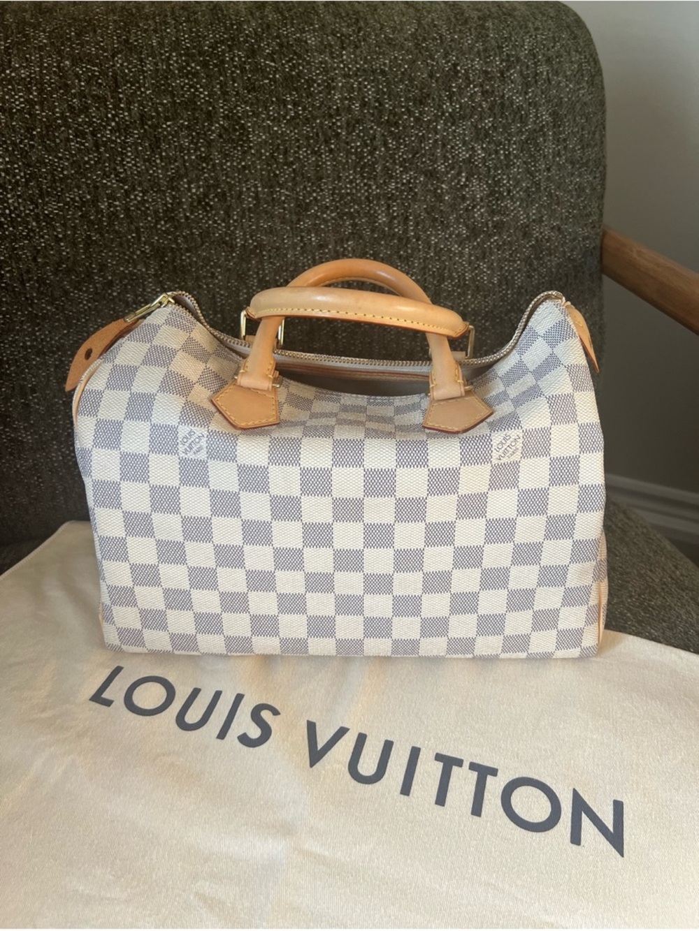 Louis Vuitton Damier Azur Speedy 25 in White and Tan